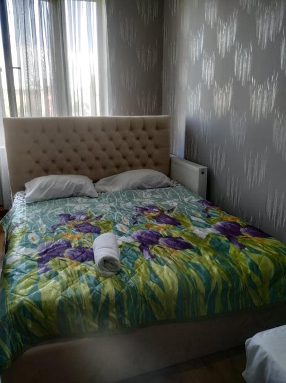 Rustavi Guest House ภายนอก รูปภาพ