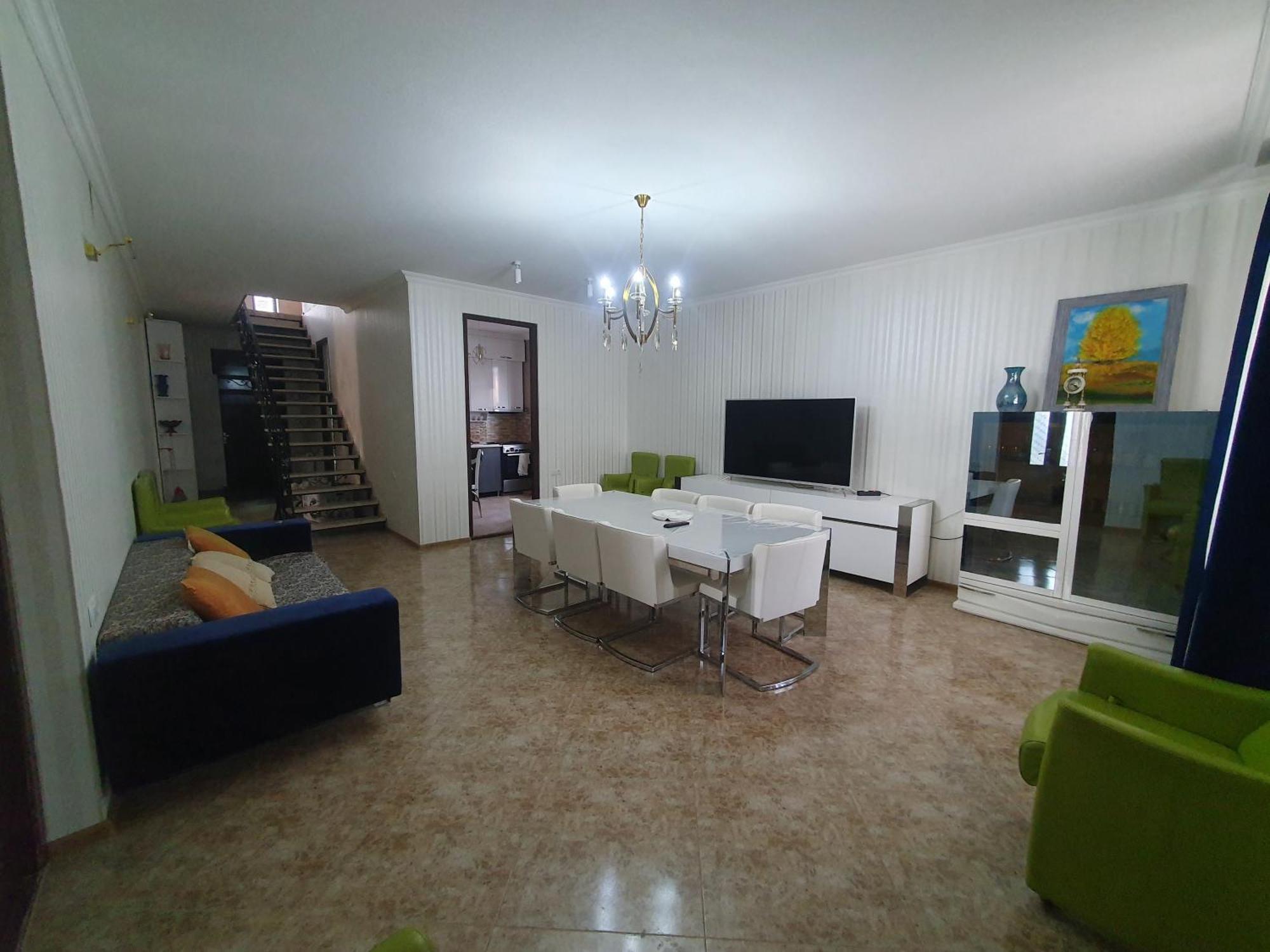 Rustavi Guest House ภายนอก รูปภาพ