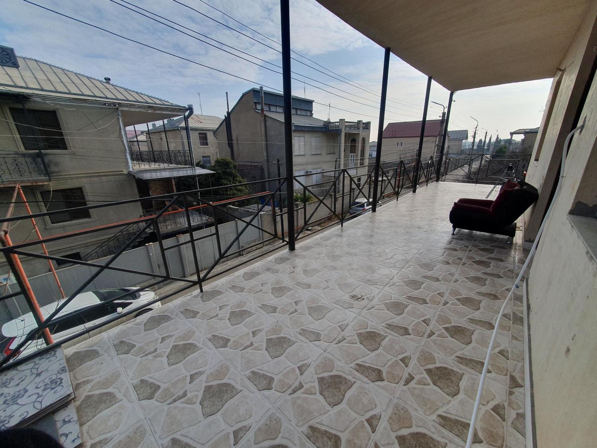 Rustavi Guest House ภายนอก รูปภาพ